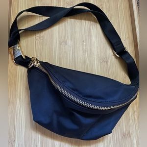 NWOT Stoney Clover Lane Noir Fanny Pack